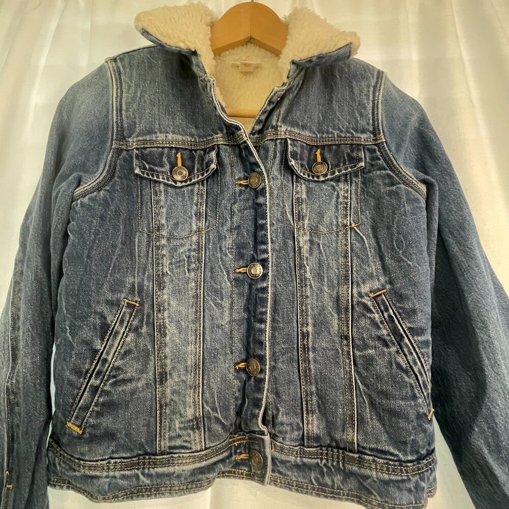 JA7046- Cat & Jack Sherpa‑Lined Denim Jacket  Kids L (10/12)